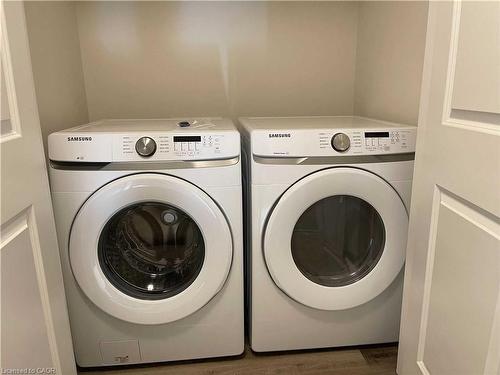 54-435 Callaway Road, London, ON - Indoor Photo Showing Laundry Room