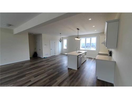 54-435 Callaway Road, London, ON - Indoor