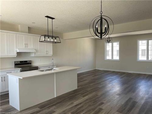 54-435 Callaway Road, London, ON - Indoor Photo Showing Kitchen