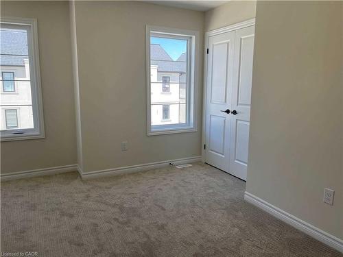 54-435 Callaway Road, London, ON - Indoor Photo Showing Other Room