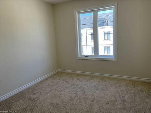 54-435 Callaway Road, London, ON - Indoor Photo Showing Other Room