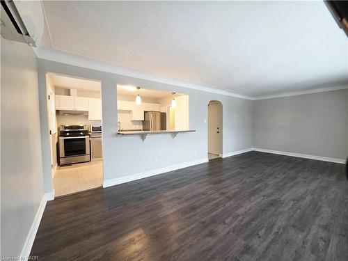 3-69 Edinburgh Road, Kitchener, ON - Indoor