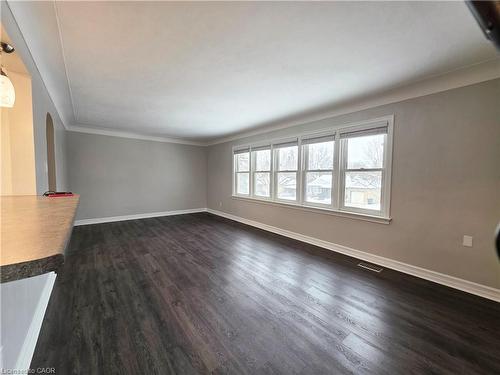 3-69 Edinburgh Road, Kitchener, ON - Indoor Photo Showing Other Room