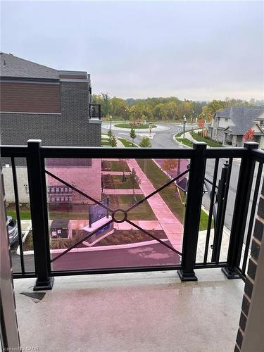 1B-155 Thomas Slee Drive, Kitchener, ON - Outdoor