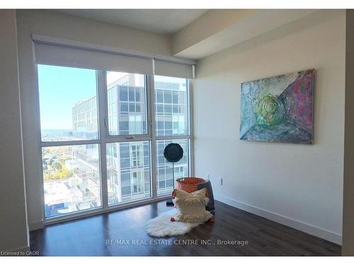 2005-2087 Fairview Street, Burlington, ON - Indoor Photo Showing Other Room