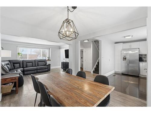 189 East 43Rd Street, Hamilton, ON - Indoor Photo Showing Other Room