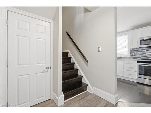 189 East 43Rd Street, Hamilton, ON - Indoor Photo Showing Other Room