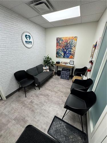 209-565 Sanatorium Street, Hamilton, ON 