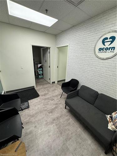 209-565 Sanatorium Street, Hamilton, ON 