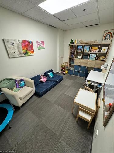 209-565 Sanatorium Street, Hamilton, ON 