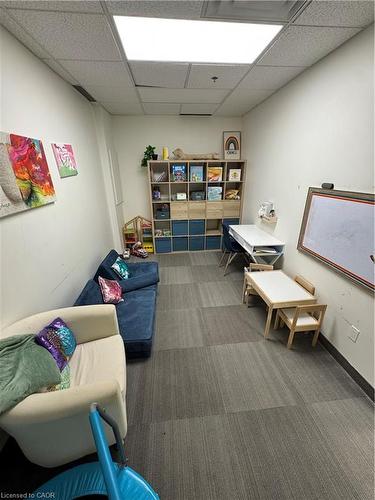 209-565 Sanatorium Street, Hamilton, ON 