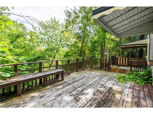 69 Hillview Road, St. Catharines, ON - Outdoor With Deck Patio Veranda With Exterior