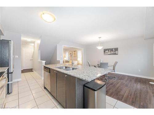 514 Goldenrod Lane, Kitchener, ON - Indoor Photo Showing Kitchen With Double Sink