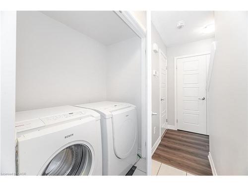 514 Goldenrod Lane, Kitchener, ON - Indoor Photo Showing Laundry Room