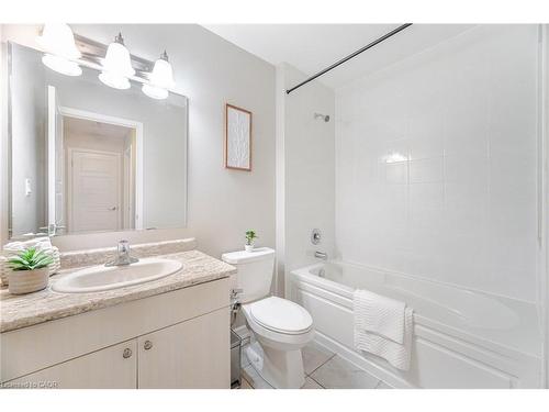 514 Goldenrod Lane, Kitchener, ON - Indoor Photo Showing Bathroom
