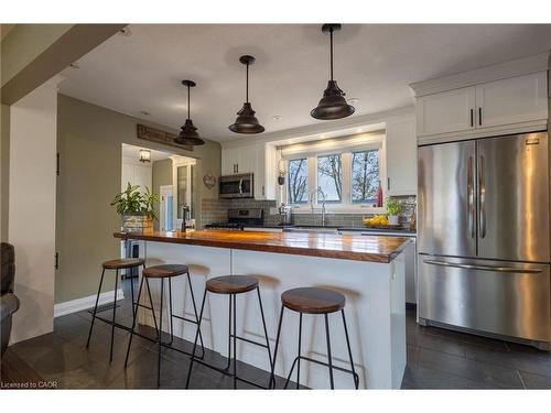 2116 Binbrook Road E, Hamilton, ON - Indoor Photo Showing Kitchen