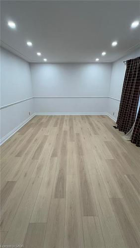 25 Munroe Street, Kitchener, ON - Indoor