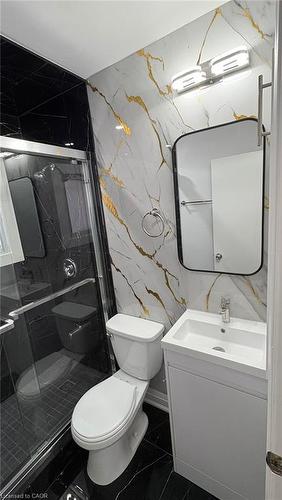 25 Munroe Street, Kitchener, ON - Indoor