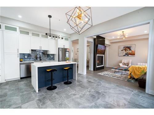 3444 Mosley Gate, Oakville, ON - Indoor Photo Showing Kitchen