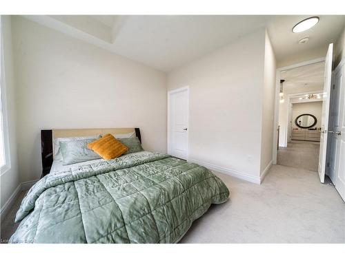3444 Mosley Gate, Oakville, ON - Indoor Photo Showing Bedroom