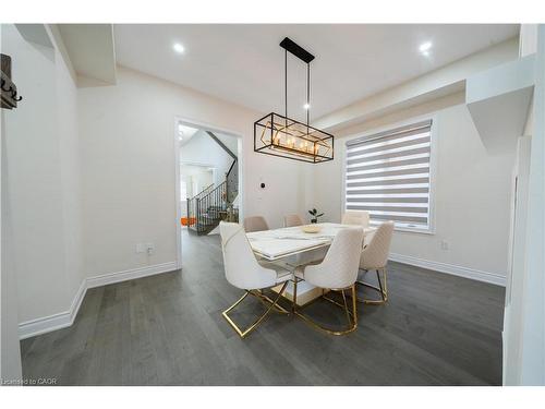 3444 Mosley Gate, Oakville, ON - Indoor Photo Showing Dining Room