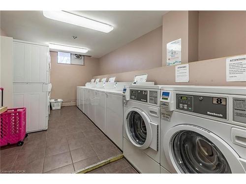 406-770 Hager Avenue, Burlington, ON - Indoor Photo Showing Laundry Room