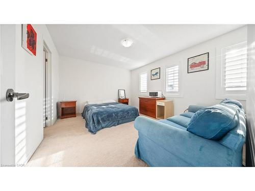 93 Gillespie Drive, Brantford, ON - Indoor Photo Showing Bedroom