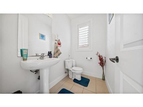 93 Gillespie Drive, Brantford, ON - Indoor Photo Showing Bathroom