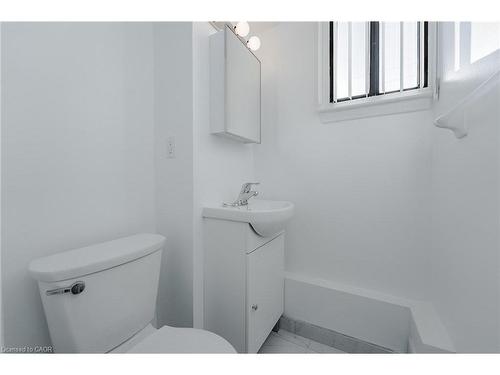 601-770 Hager Avenue, Burlington, ON - Indoor Photo Showing Bathroom