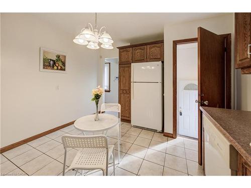 150 Howard Avenue, Hamilton, ON - Indoor