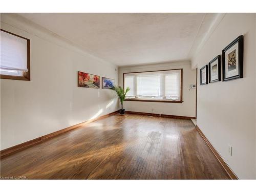 150 Howard Avenue, Hamilton, ON - Indoor Photo Showing Other Room