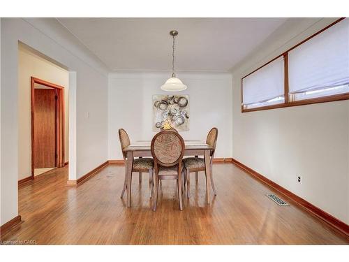 150 Howard Avenue, Hamilton, ON - Indoor Photo Showing Dining Room