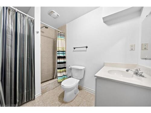 775 Karlsfeld Road, Waterloo, ON - Indoor Photo Showing Bathroom