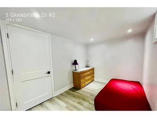 5 Grandfield Street, Hamilton, ON - Indoor