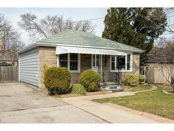 88 East 44th Street  Hamilton, ON L8T 3H1