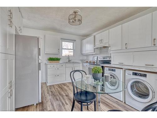 88 East 44Th Street, Hamilton, ON - Indoor