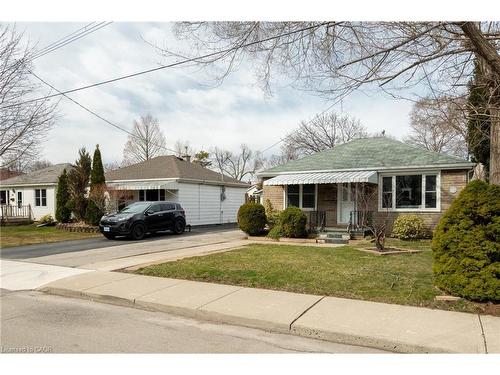 88 East 44Th Street, Hamilton, ON - Outdoor With Facade