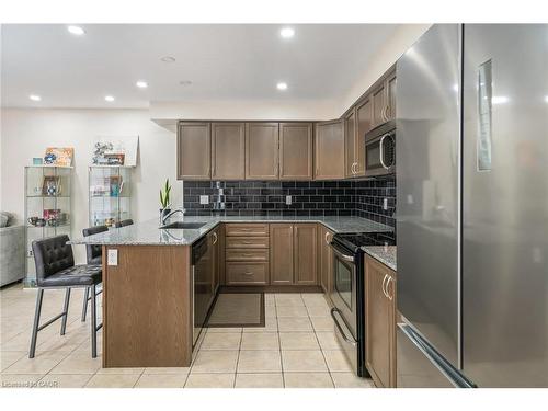 11 Keith Crescent, Niagara-On-The-Lake, ON - Indoor Photo Showing Kitchen