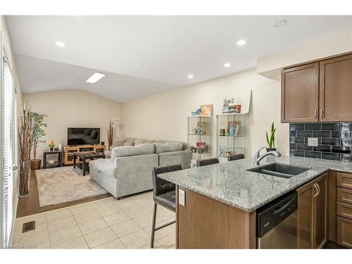 11 Keith Crescent, Niagara-On-The-Lake, ON - Indoor Photo Showing Kitchen With Double Sink
