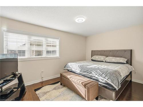 11 Keith Crescent, Niagara-On-The-Lake, ON - Indoor Photo Showing Bedroom