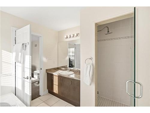 11 Keith Crescent, Niagara-On-The-Lake, ON - Indoor Photo Showing Bathroom