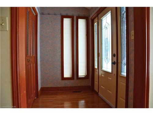 1045 Tremaine Avenue S, Listowel, ON - Indoor Photo Showing Other Room
