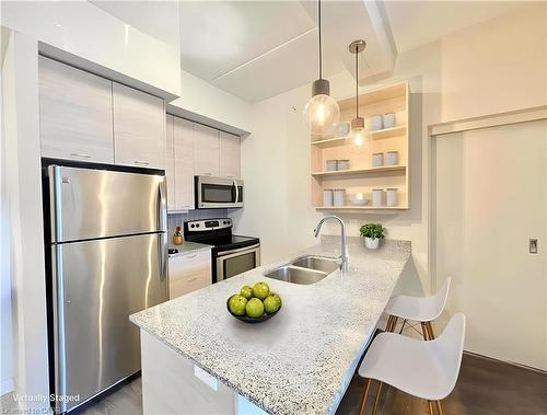 1903-318 Spruce Street, Waterloo, ON - Indoor Photo Showing Kitchen With Double Sink With Upgraded Kitchen