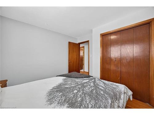 245 Victoria Street W, Dundalk, ON - Indoor Photo Showing Bedroom