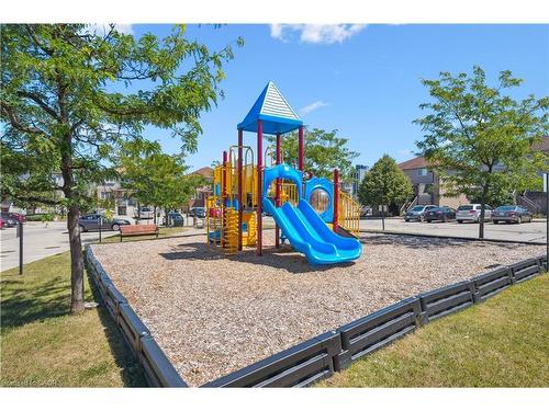 9D-50 Howe Drive, Kitchener, ON - Outdoor