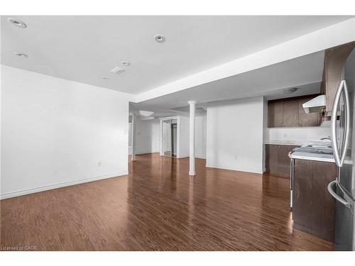 5 Decorso Drive, Brampton, ON - Indoor Photo Showing Kitchen
