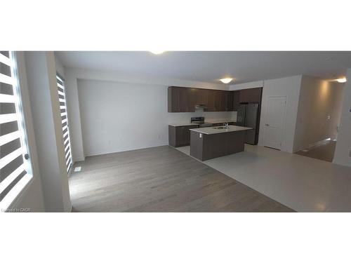 925 Douro Street, Stratford, ON - Indoor