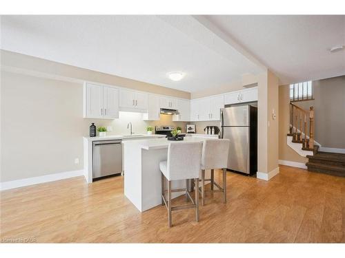 298 Sophia Crescent, Kitchener, ON - Indoor Photo Showing Kitchen With Stainless Steel Kitchen