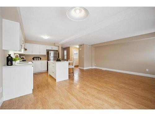 298 Sophia Crescent, Kitchener, ON - Indoor Photo Showing Kitchen