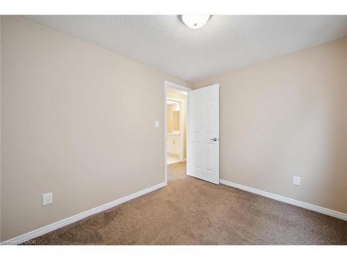298 Sophia Crescent, Kitchener, ON - Indoor Photo Showing Other Room